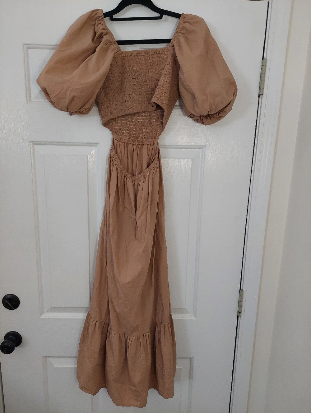Faithfull The Brand Smocked Puff Sleeve Maxi Dress in Hazelnut Size 2 - Picture 3 of 6